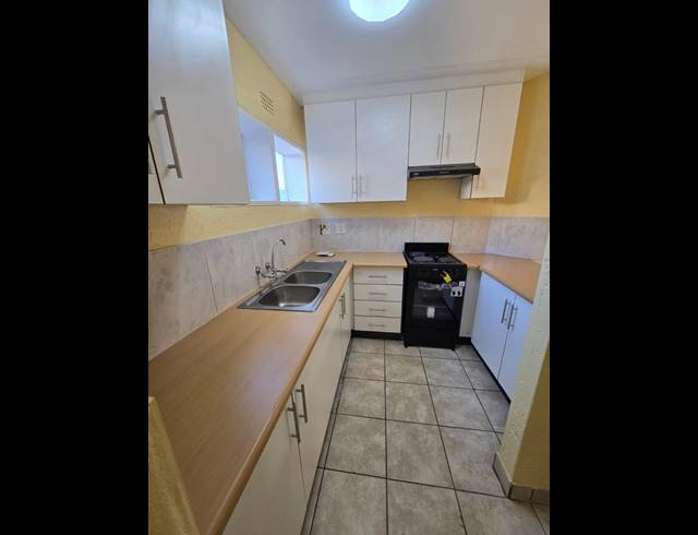 2 BEDROOM TOWNHOUSE FOR SALE IN WINCHESTER HILLS EXT 3